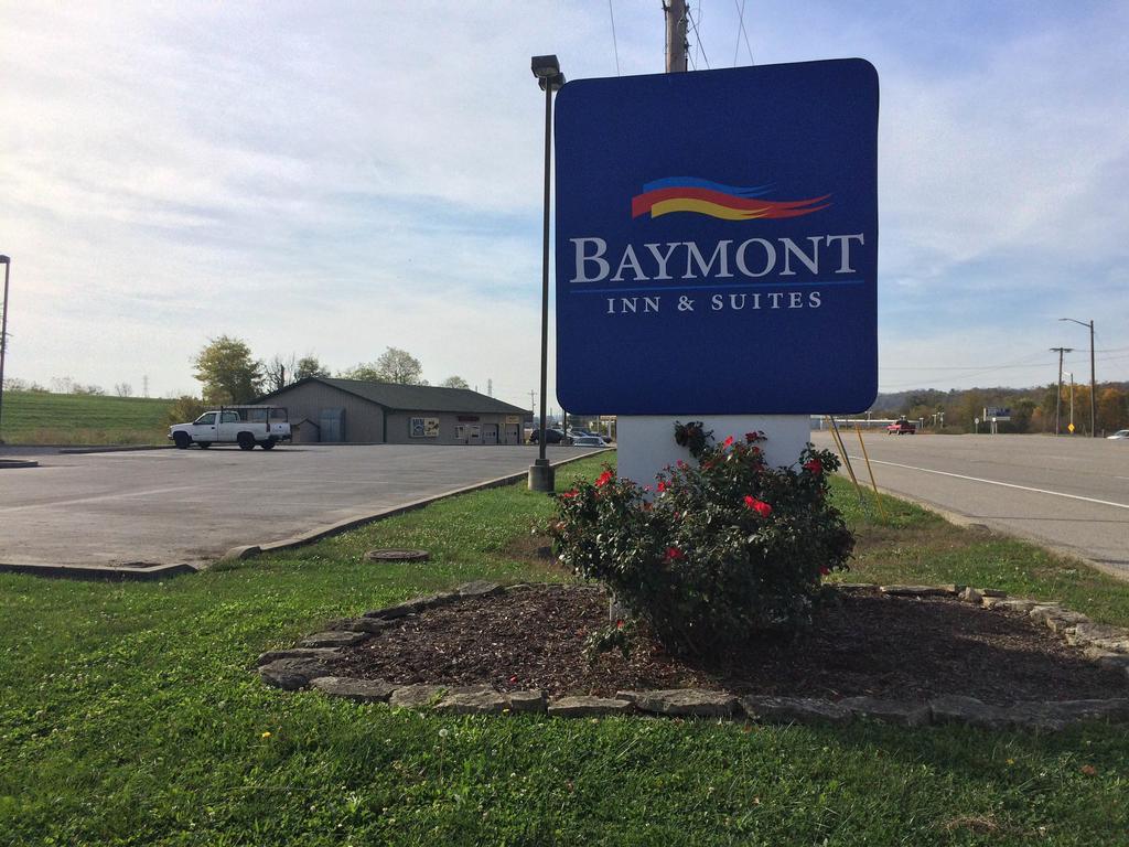 Hotel Baymont By Wyndham Lawrenceburg Exterior foto